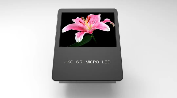 惠科点亮玻璃基HMO背板的6.67英寸Micro-LED屏