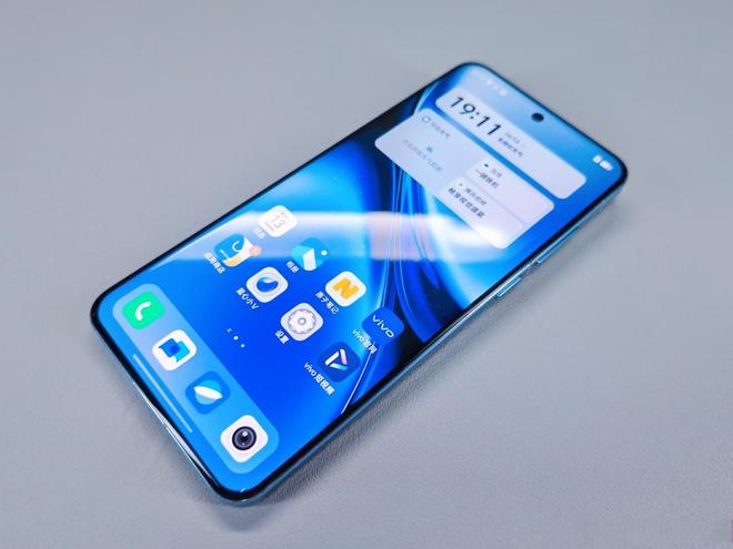 手机周报份额再次出炉：vivo夺冠，华为上升，iPhone持续低迷！
