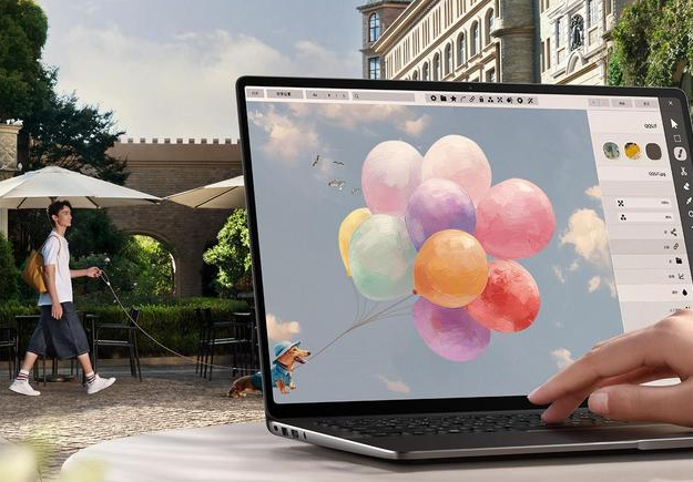 WIKO Hi MateBook 14 轻薄本配备 2.8K OLED 屏 + 波点艺术键盘