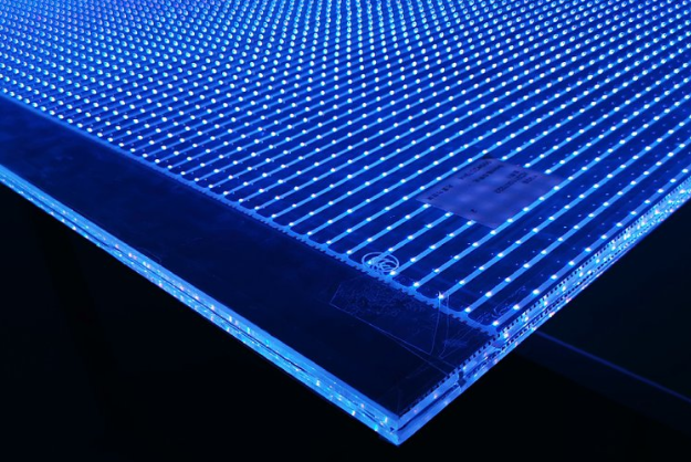 中国拿下全球近 75% 份额，2025Q3 全球显示玻璃市场格局被重塑