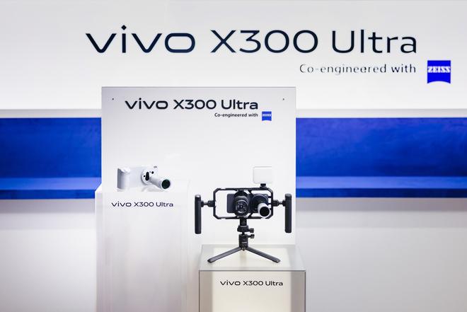 MWC系列｜vivo X300 Ultra全球首秀，搭载行业最远400mm增距镜