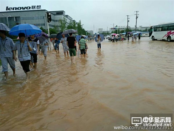 联想武汉工厂被淹