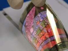 国产全柔性OLED显示屏明年正式投产