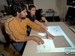 以后要什么显示屏 微软准备玩“投影触摸屏”