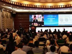 彩虹集团携手东丽华与冠捷 推出高强度超薄3D盖板玻璃