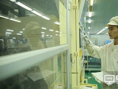 曝光机及玻璃基板供应不及 10.5代面板线量产时间将受影响