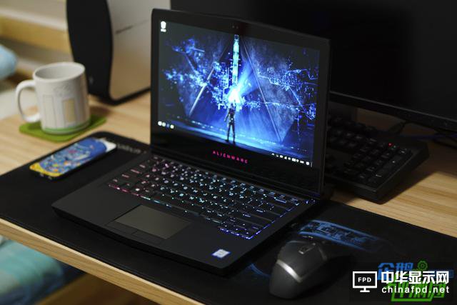 半吊子游戏迷玩新款外星人 OLED屏幕让体验提升好几档
