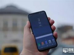 2018年11月准备量产！三星可折叠AMOLED手机Galaxy X或将面世