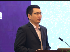 努比亚苗雷：“腕机nubia α”引领柔性显示技术创新