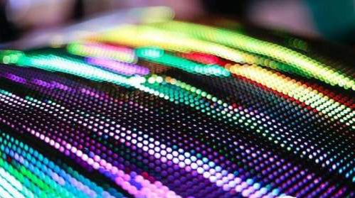 攻穿戴 友达携手镎创发表9.4吋Micro LED